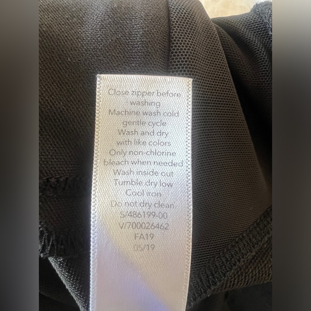 ATHLETA Headlands Hybrid Trek tights SIZE:4P - Picture 13 of 15